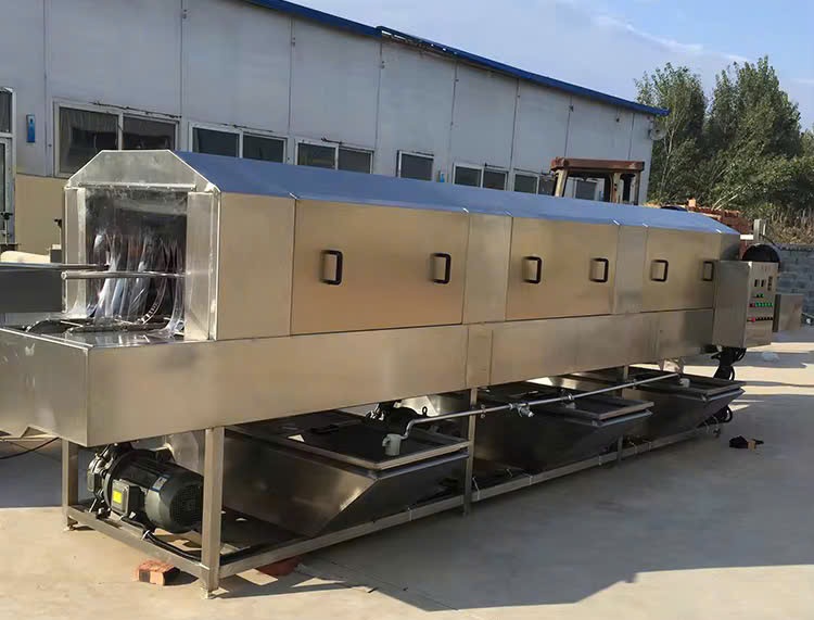 Máy rửa rỗ nhựa, máy rửa khay tự động ngành thủy sản, nông sản Vipatek cung cấp